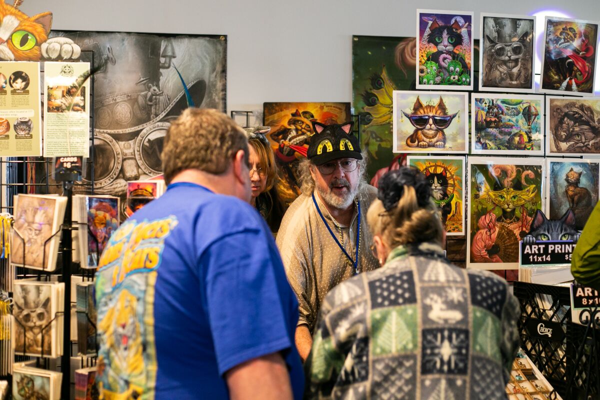Jeff Haynie talks to attendees about his art at the Galaxy Cat Camp