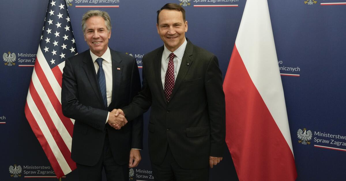 Blinken wraps up EU trip to Ukraine in Poland with arms demands on the table