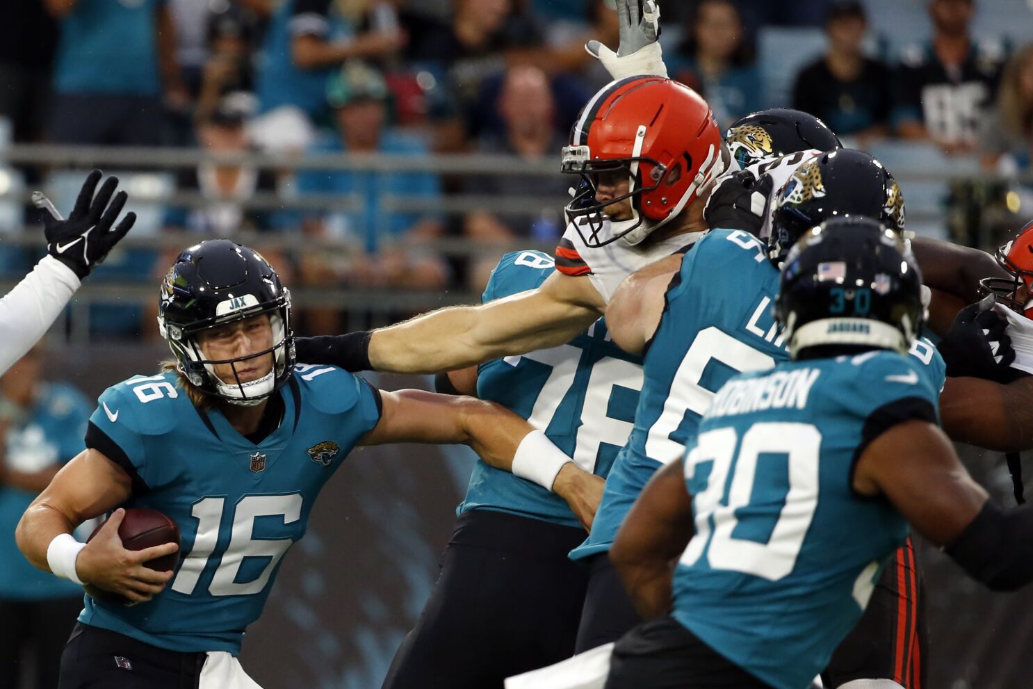 Tim Tebow Putting In Work at Jaguars Practice, Blocking & Catching