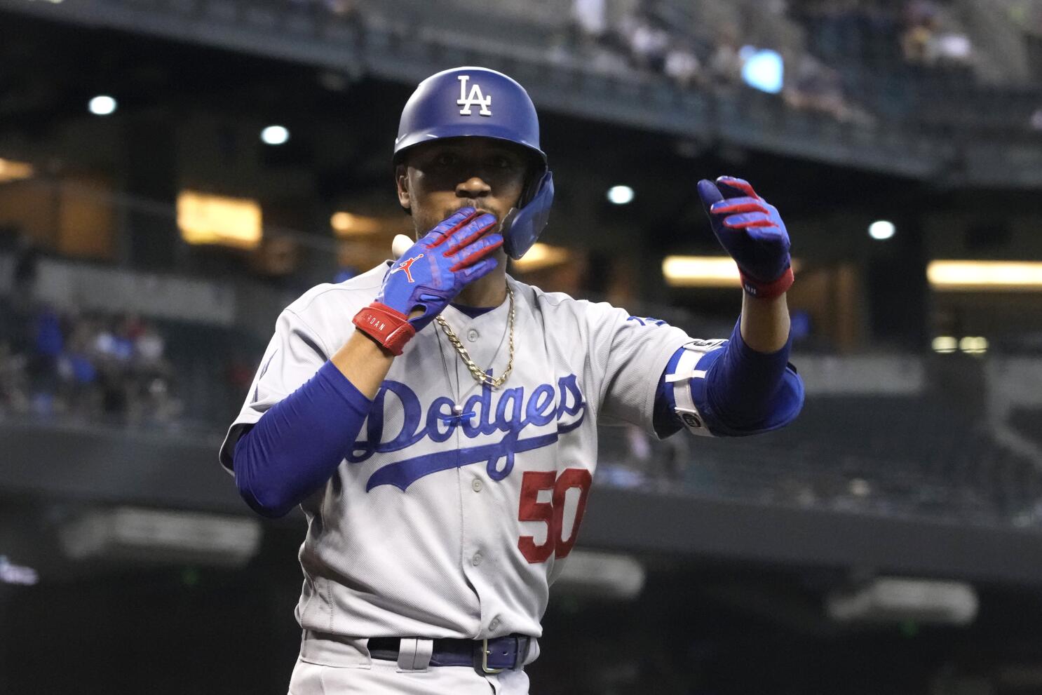 Does Dunn Don Done Dodgers Duds? - True Blue LA