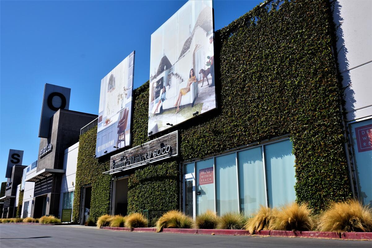The retail complex South Coast Collection in Costa Mesa, aka SOCO, was recently acquired by Continental Realty Corp.