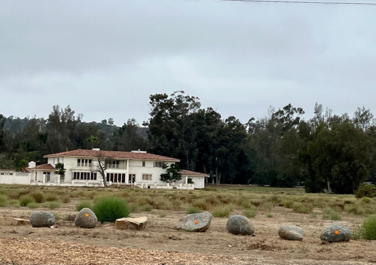 The vacant parcel on Calzada Del Bosque and Via de la Valle.