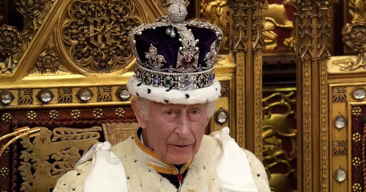 Protesters arrested after using custard, crumble to deface Crown Jewels ...