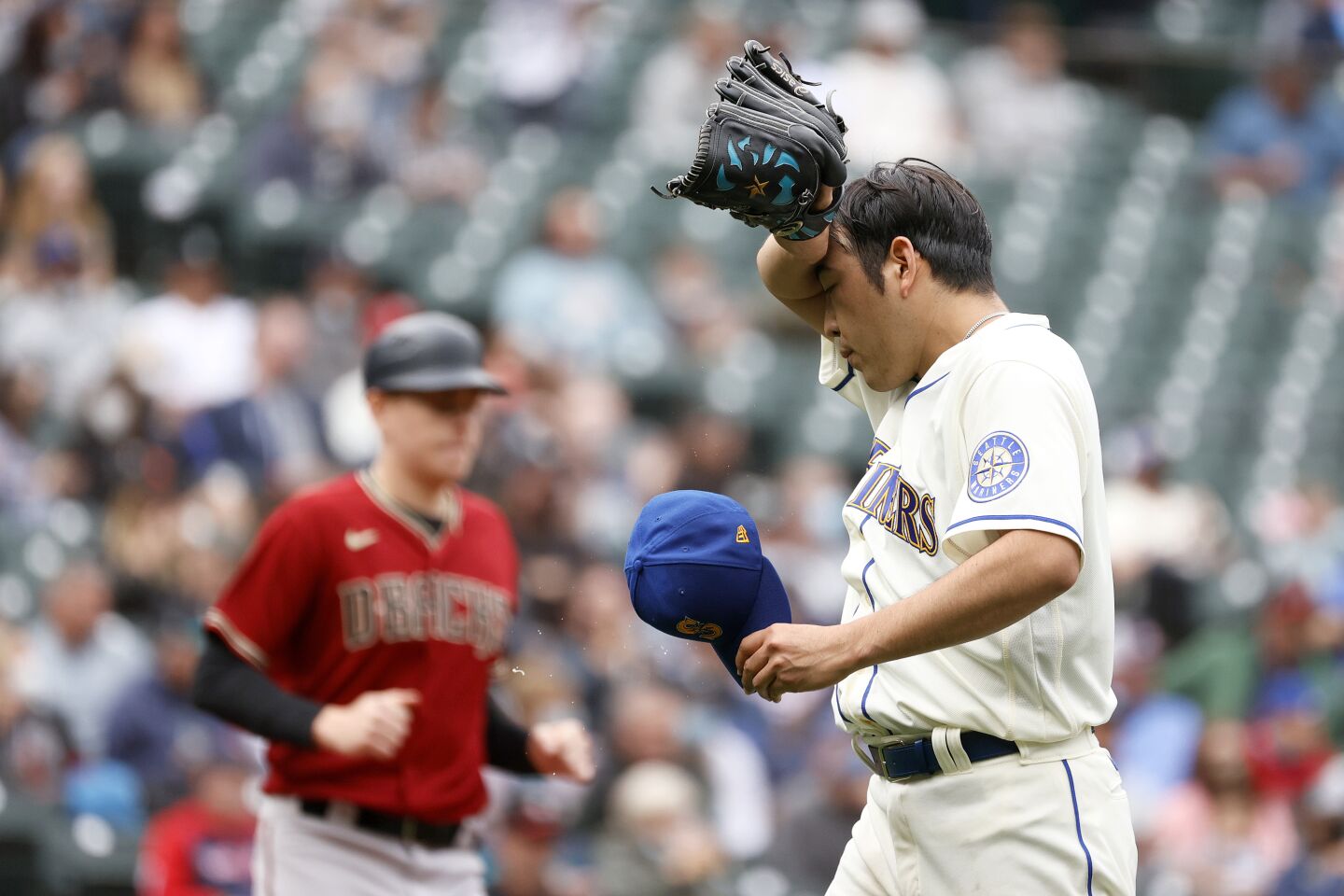 10 | Seattle Mariners (77-66; LW: 9)A series loss to lowly Arizona is a bucket of cold water on the Mariners’ playoff hopes, but they remain within striking distance at three games behind the Red Sox.