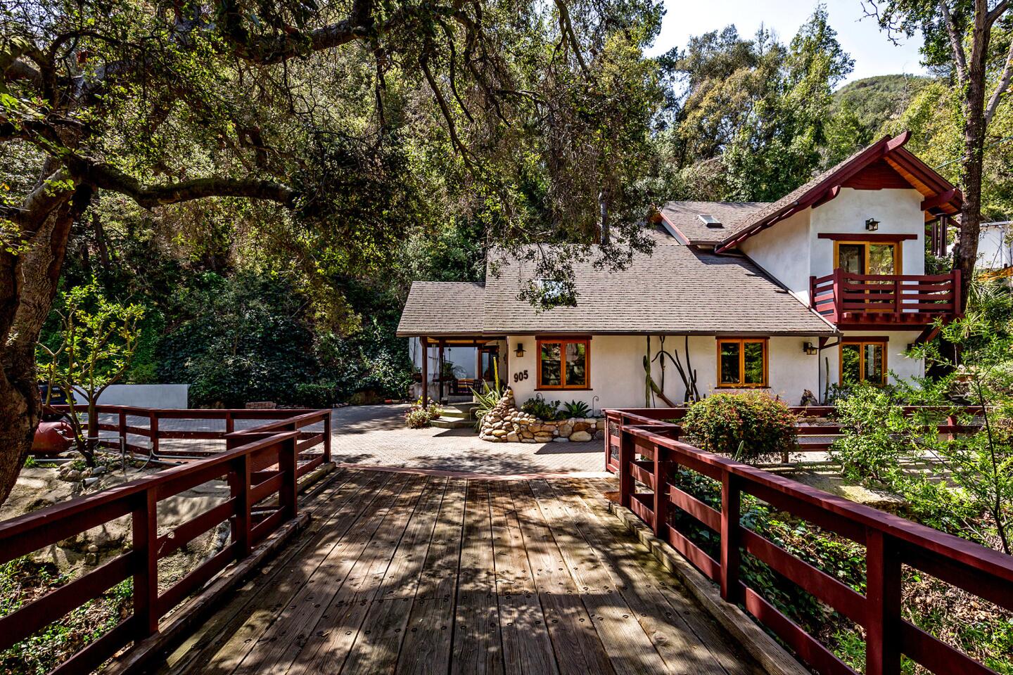John Kassir, who voiced the Crypt Keeper on HBO's "Tales From the Crypt" is asking about $1.8 million for his charming Craftsman home in Topanga Canyon.