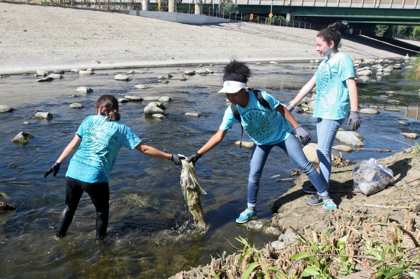 Photo Gallery: Friends of The L.A. River clean up mounds of trash at Glendale Narrows Riverwalk