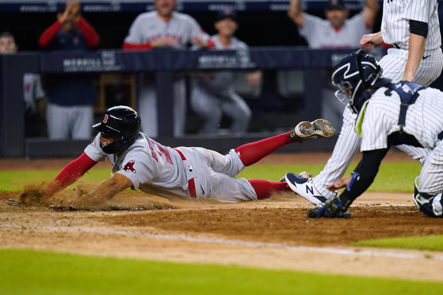 Bogaerts scores on wild pitch in 11th to push Red Sox past Yankees