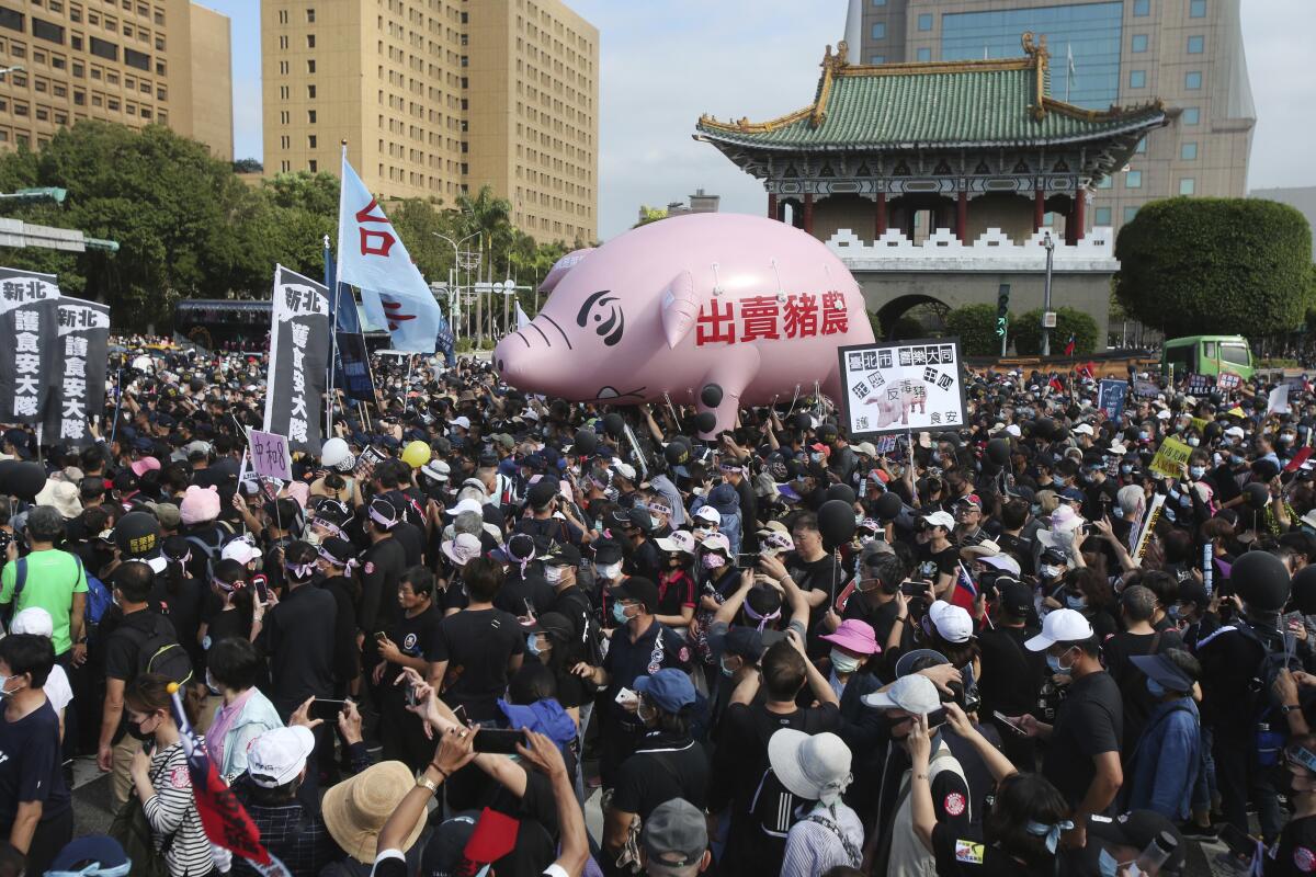 ¿Por qué protestan en Taiwán contra la carne de cerdo de EEUU?