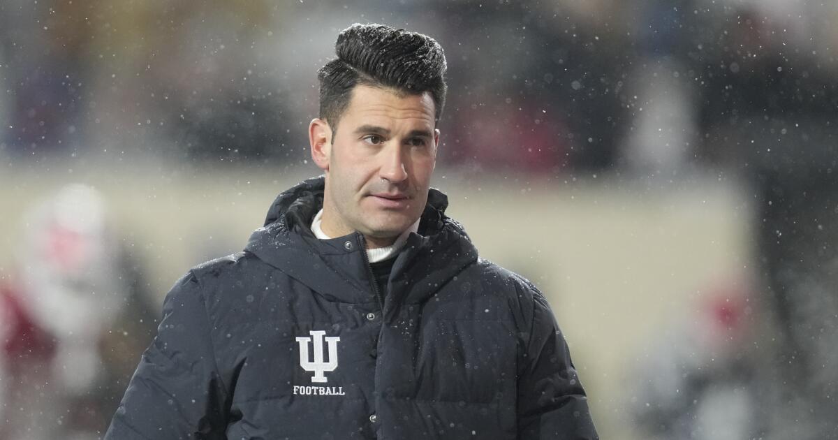 UCLA Saldırgan Koordinatörü Tino Sunseri'nin Yıllık Ücreti 1 milyon doların en üstünde olacak