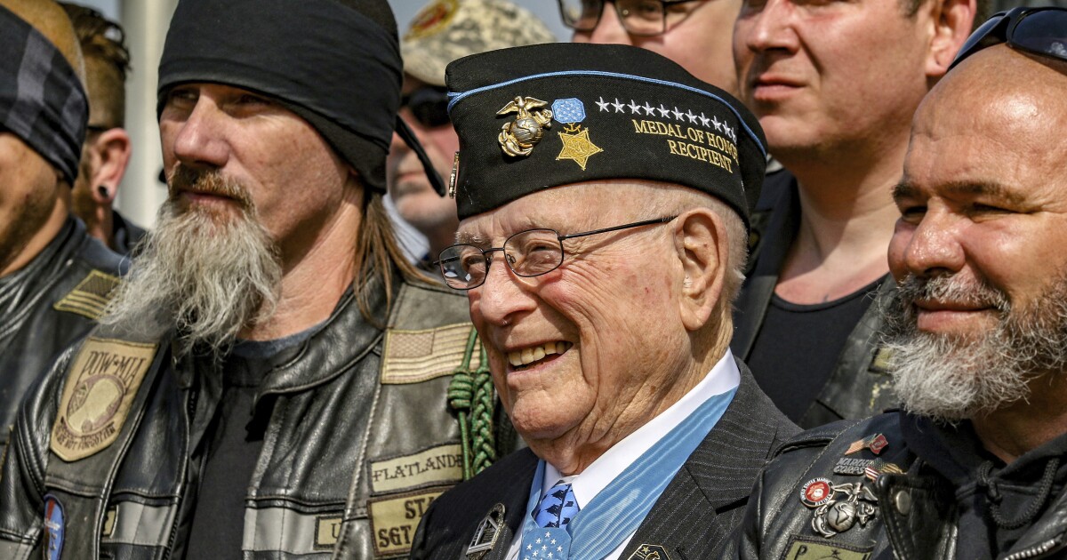 Hershel ‘Woody’ Williams, dernier récipiendaire de la médaille d’honneur de la Seconde Guerre mondiale, décède à 98 ans