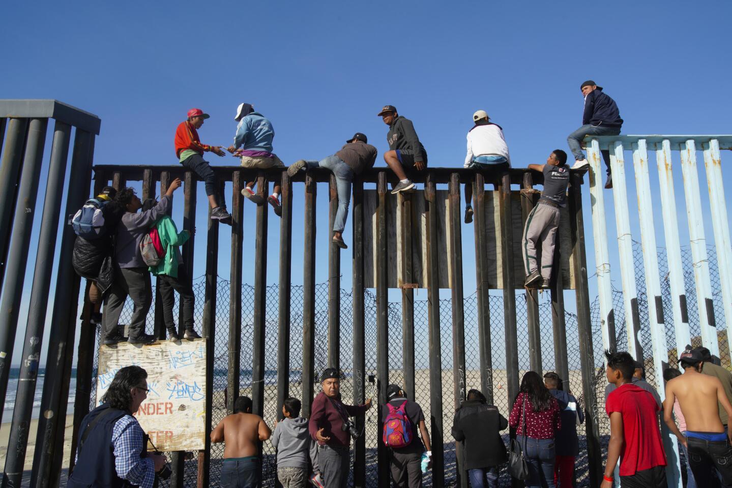 Central American migrant caravan arrives in Tijuana