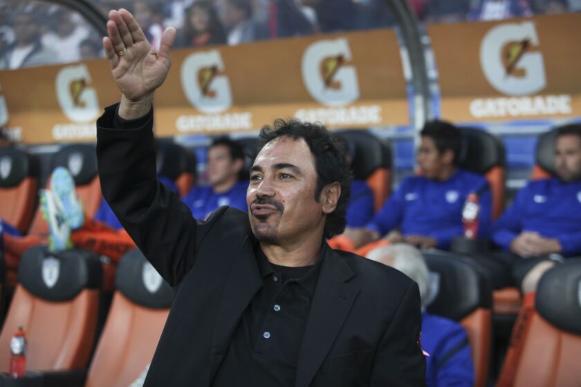 PACHUCA, MEXICO - OCTOBER 20: Hugo Sanchez head coach of Pachuca gestures during a match between Pachuca and Monterrey as part of the MX Cup 2012 at Hidalgo Stadium on October 20, 2012 in Pachuca, Mexico. (Photo by Edgar Negrete/Clasos.com/LatinContent via Getty Images)