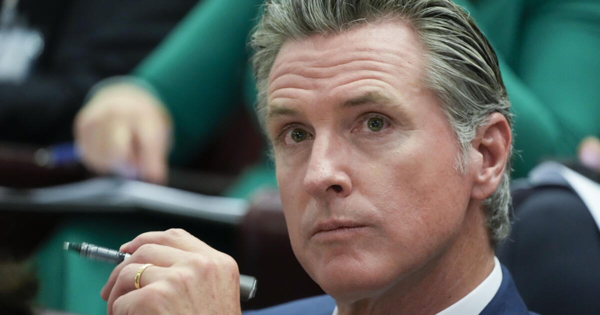 Newsom, ölüm cezası konusunda seçmenleri görmezden geliyor. Bu anti-demokrasi