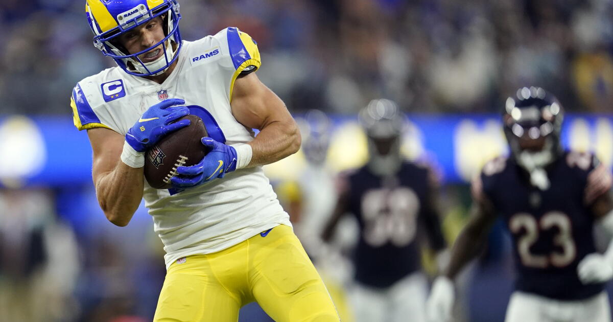 Milwaukee Rams Football Rams go long way to show passing attack against Bears - Los Angeles Times