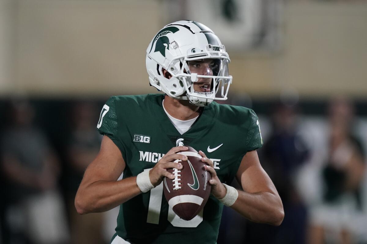 A closer look at Michigan State's QB competition with Payton