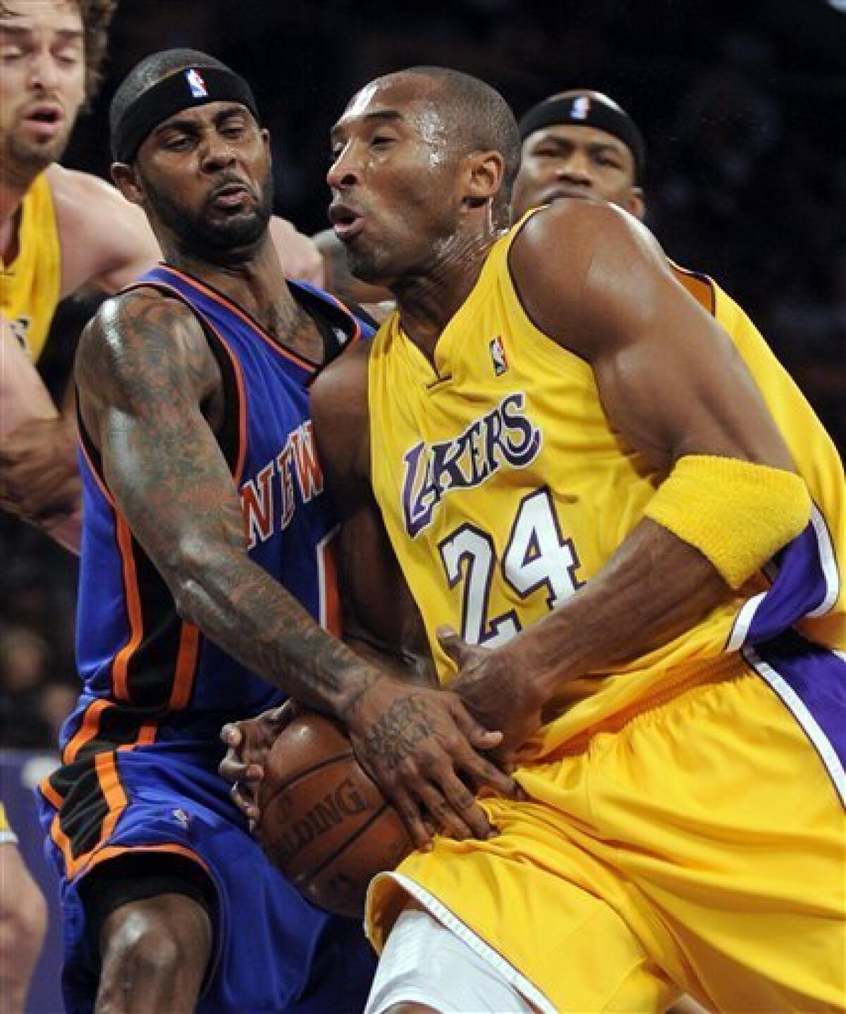 Bryant leads Lakers to victory over Knicks