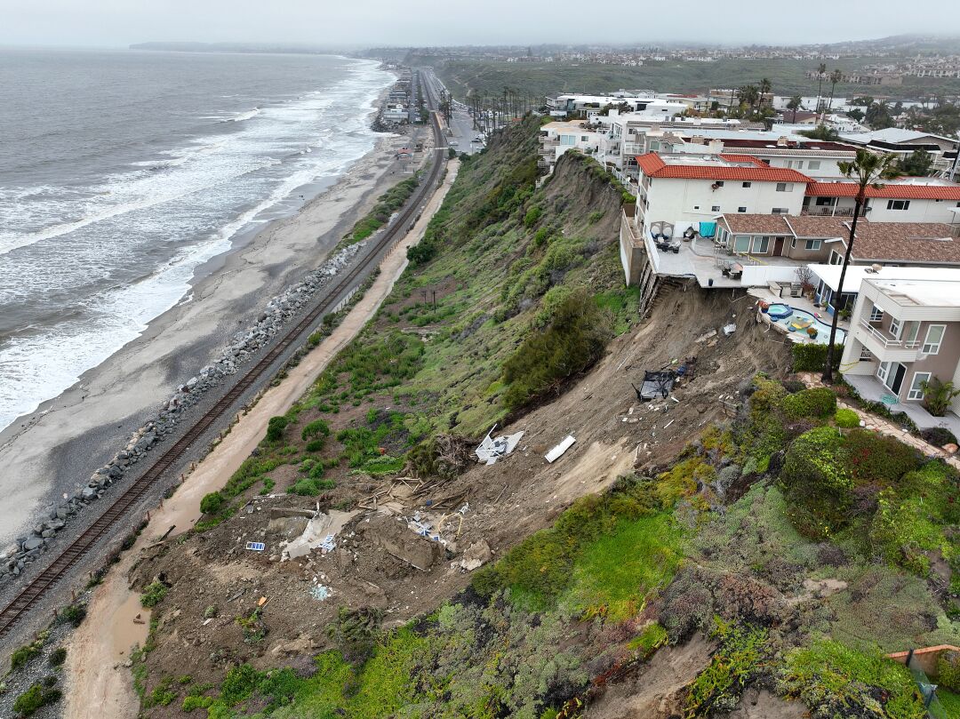 Dramatic drone photos of San Clemente landslide The San Diego Union