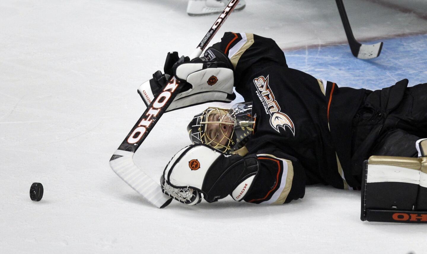 Jonas Hiller