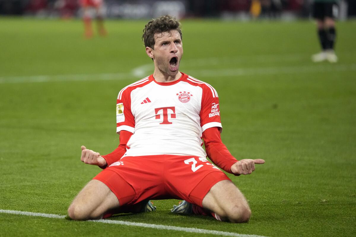 ARCHIVO - Thomas Müller, del Bayern Múnich
