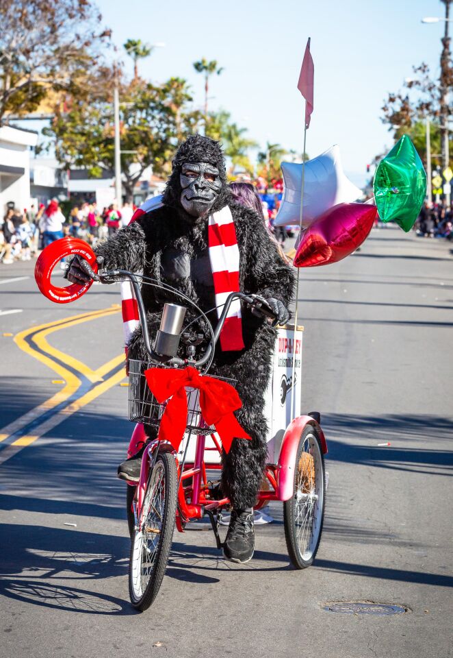 PB 2021 Holiday Parade 40.jpg