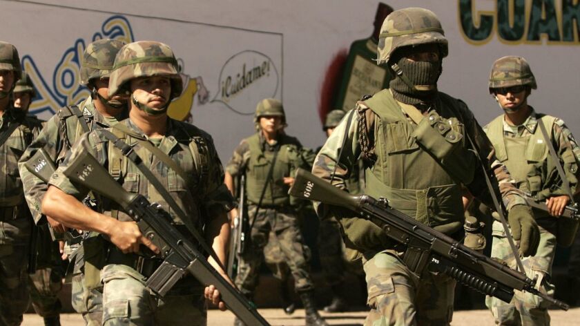 México decidió utilizar a las fuerzas armadas en su lucha contra ...