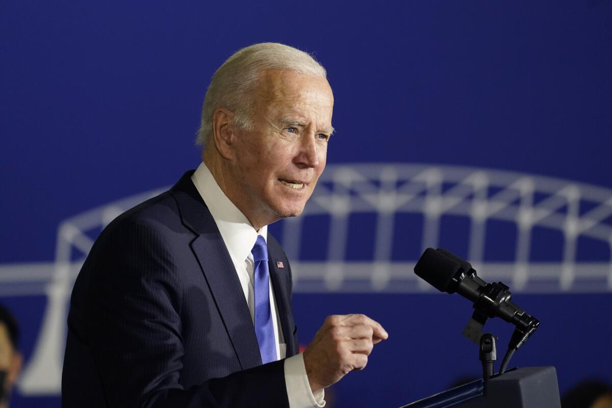 
El presidente Joe Biden habla de proyectos de infraestructura, en Kansas City. 