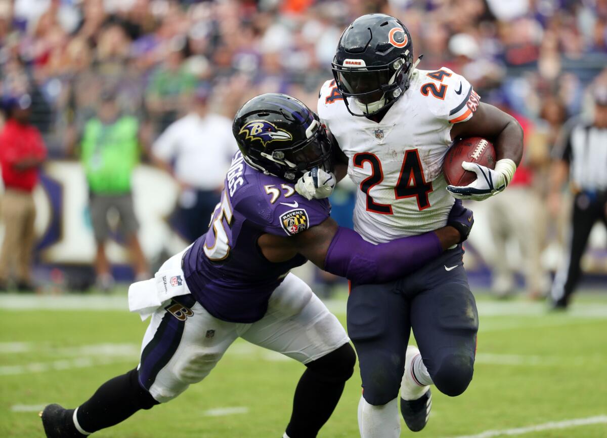 Running back Jordan Howard (24) and the Bears take on the Packers in an NFC North showdown on Sunday.
