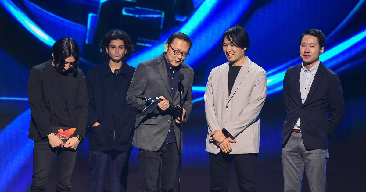 Kid Interrupts Game Awards 2022, Nominates Bill Clinton, Confuses Everyone,  Gets Arrested 
