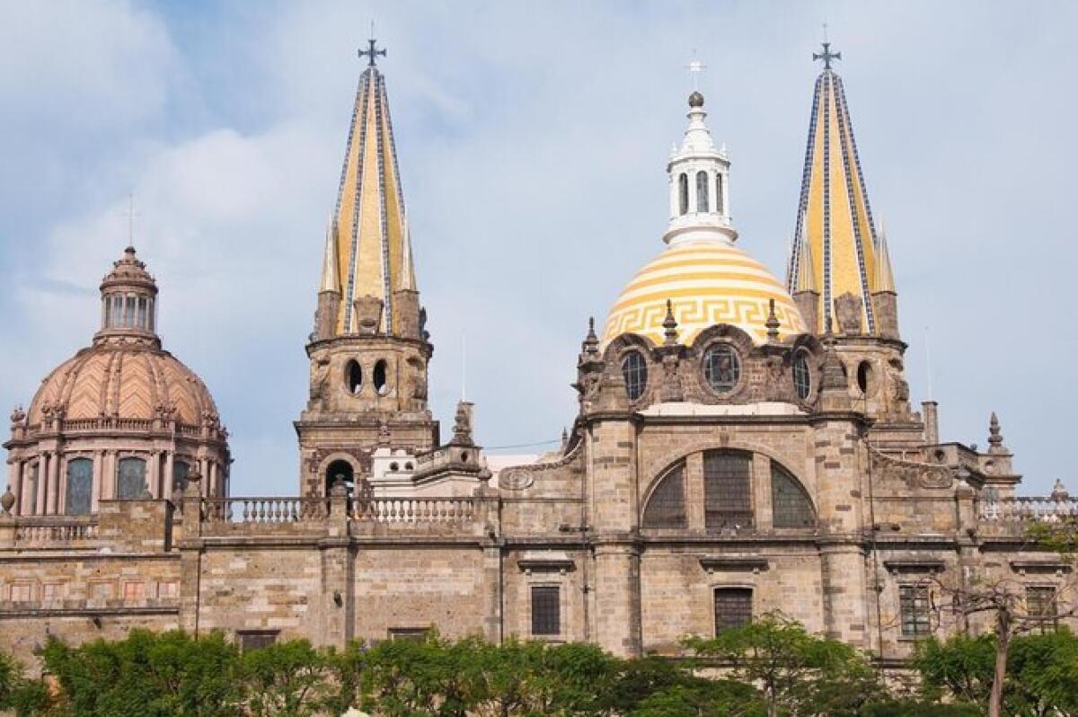 Vista de la catedral de Guadalajara.