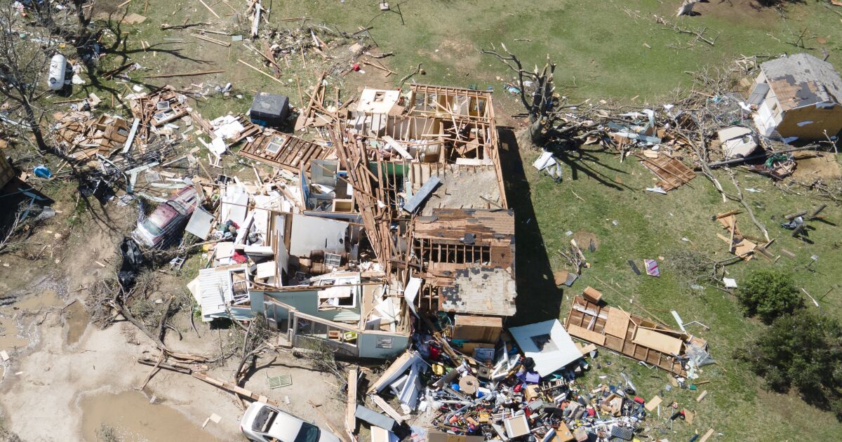 Kansas tornado generated 165 mph winds as it destroyed homes Los
