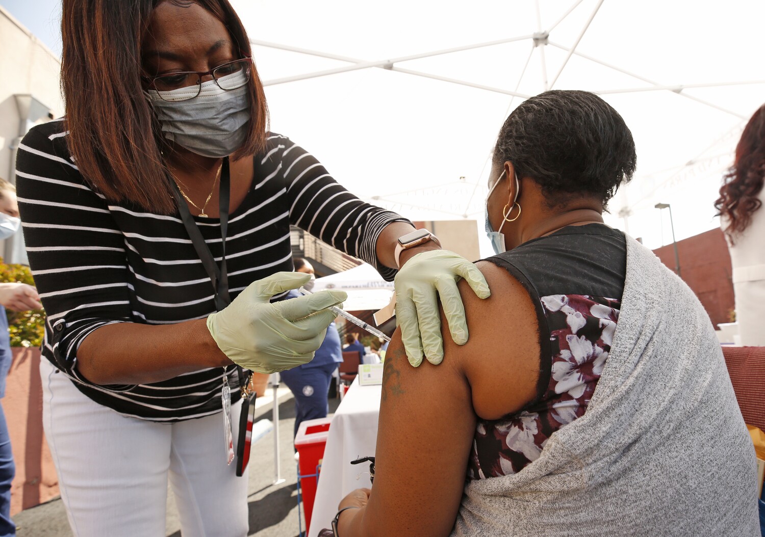 Los Angeles County reports 7 coronavirus deaths; officials urge caution during holiday weekend 