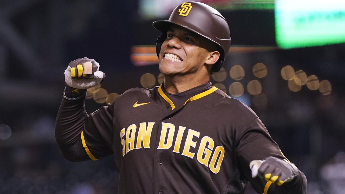 Manny Machado updates IL and hand injury, Padres teammates stepping up &  joining San Diego MLS team 