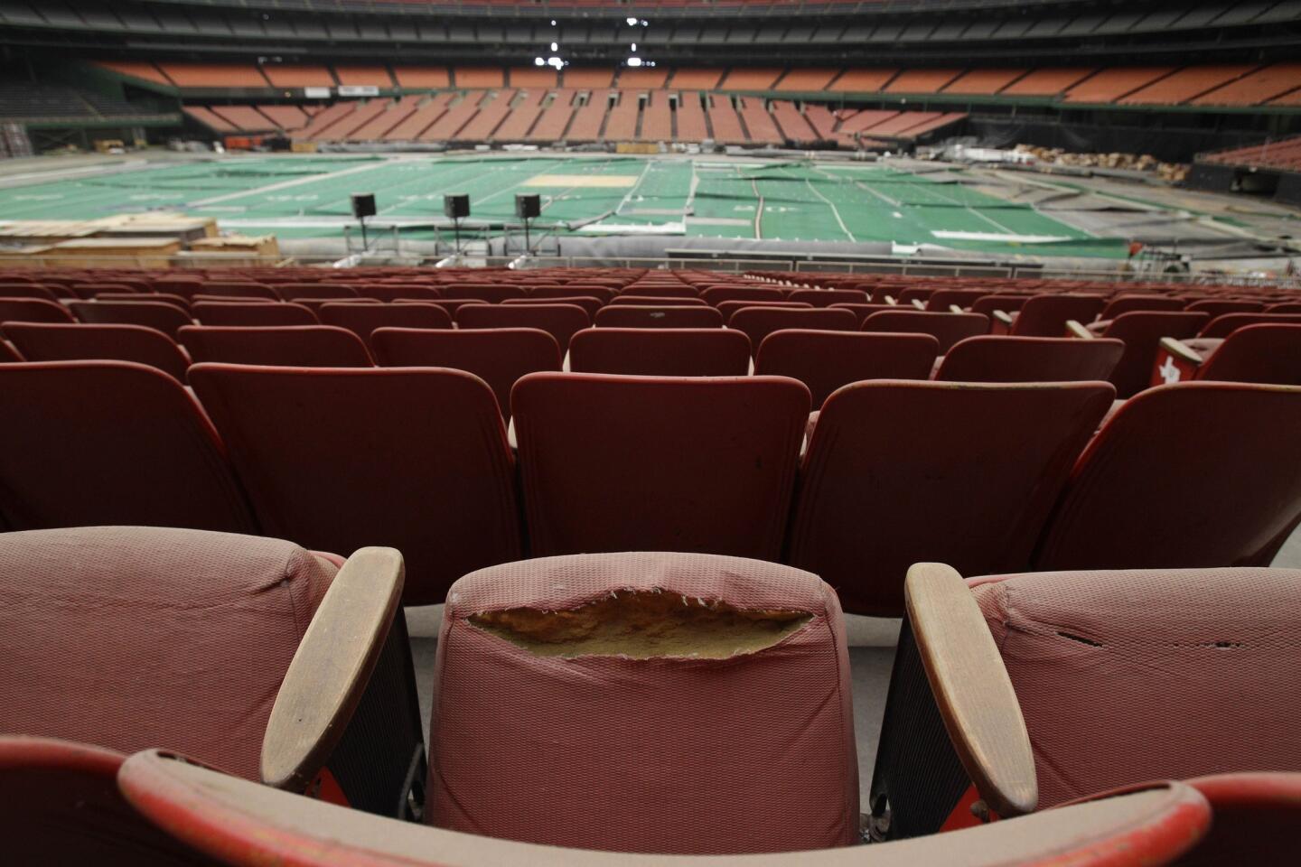 Houstonians flock to the Astrodome for one last look inside before