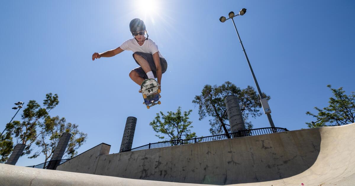 How do Olympic skateboarders catch serious airtime? Physicists crunched the numbers