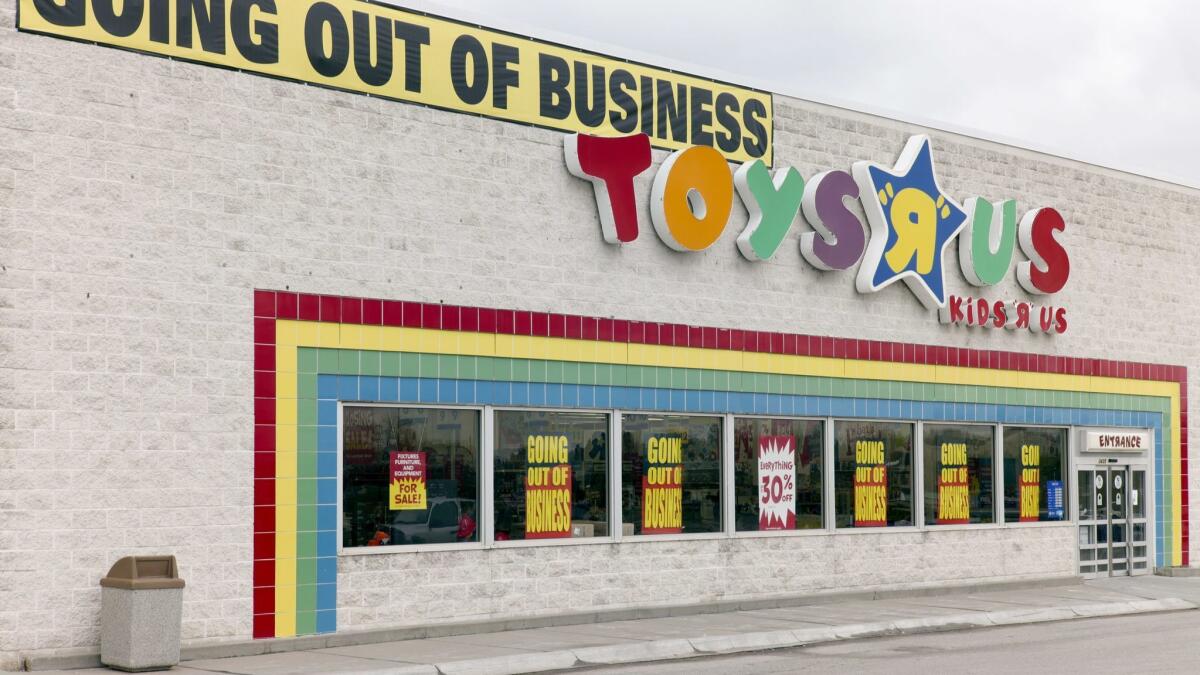 Toys R Us, ghost of Christmases past, is set to return in U.S. this holiday  season - Los Angeles Times