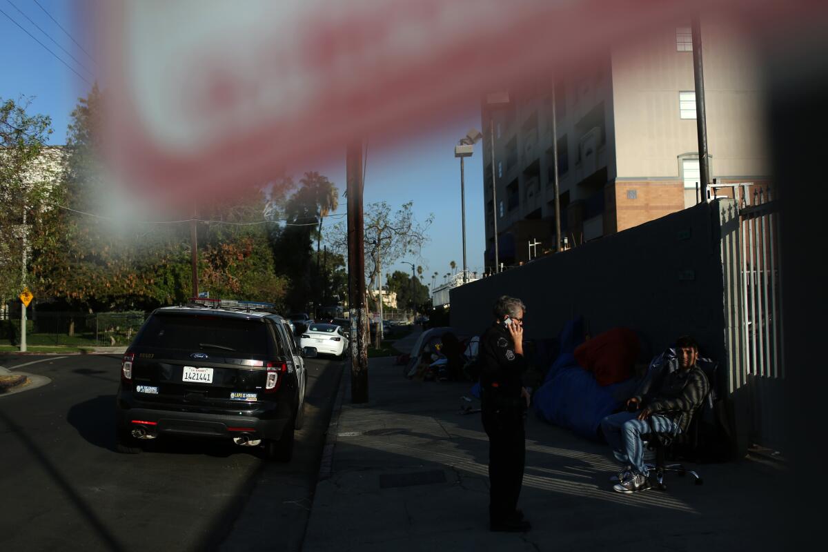 Zócalo on KCRW » Blog Archive » L.A. Times' Steve Lopez Talks Superheroes, Homelessness, and Dogs