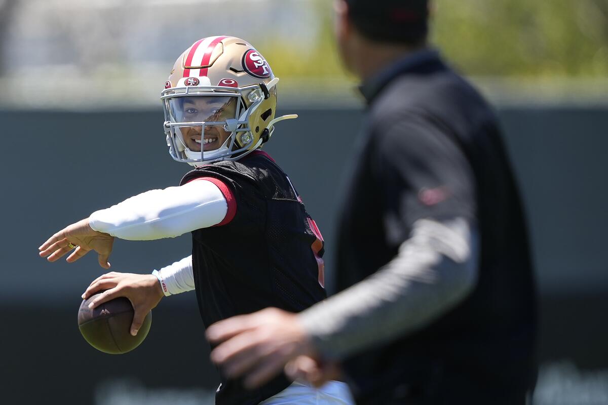 49ers turn team over to QB Trey Lance in 2022 - The San Diego Union-Tribune