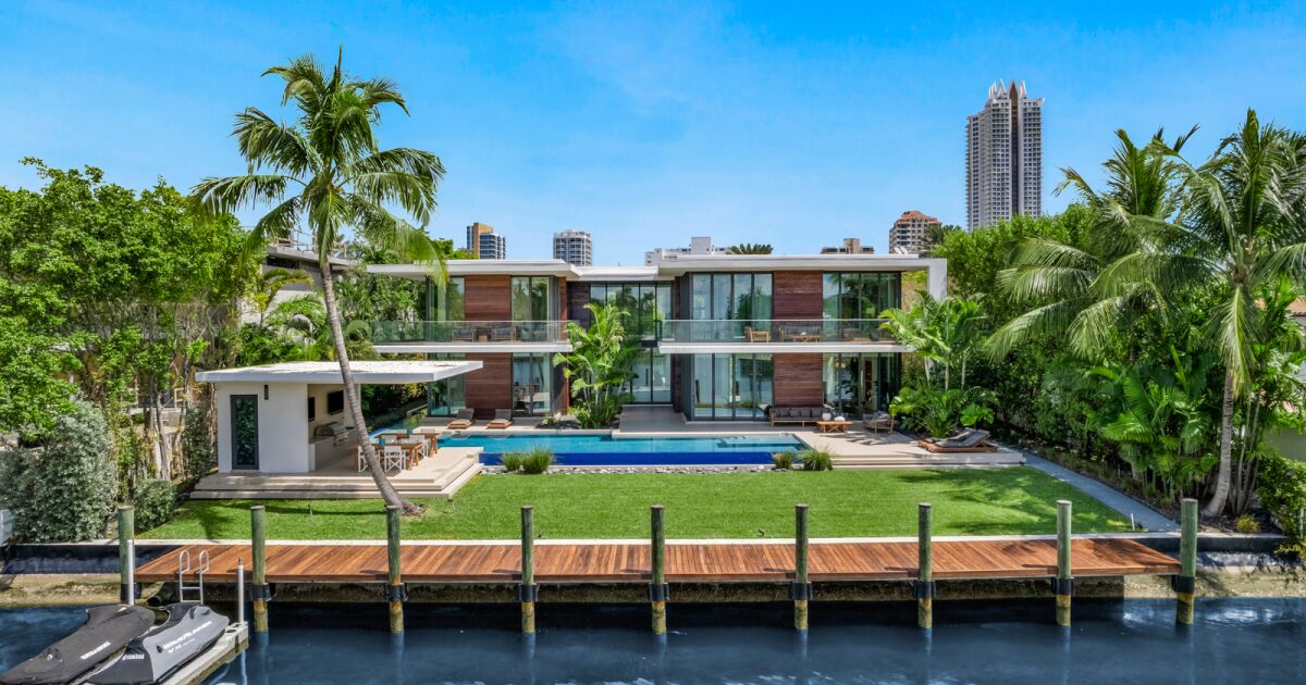 Lil Wayne wants .5 million for Miami Beach mansion Lil Wayne wants .5 million for Miami Beach mansion