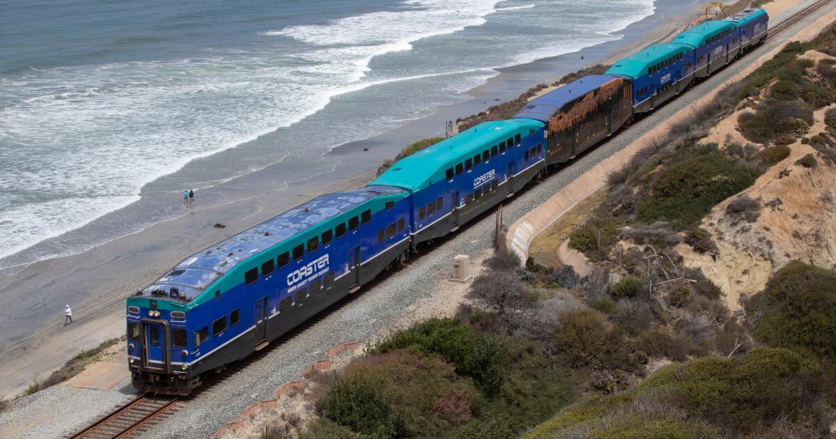 Coaster train fleet downsizing after transportation funding fizzles - The  San Diego Union-Tribune