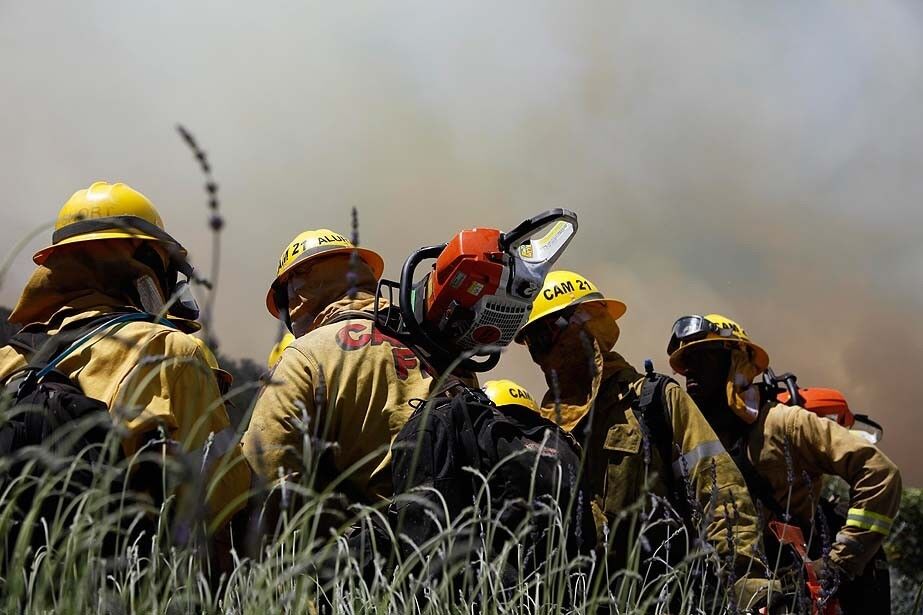 A hot shot crew prepares to take on the Springs fire along its eastern flank in Newbury Park.