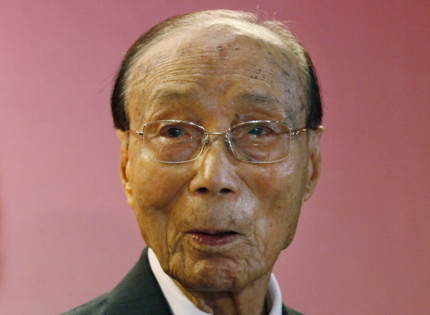 Chinese Film Mogul Run Run Shaw Dies At 106 Los Angeles Times