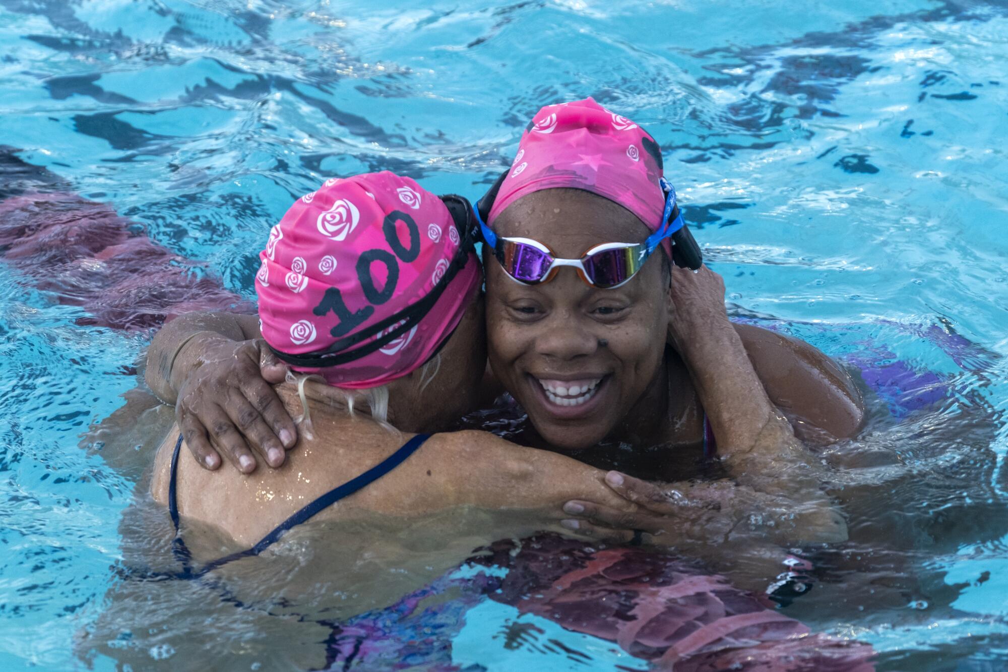 The 'Mighty Mo' begins her second century as a swimming champion - Los ...