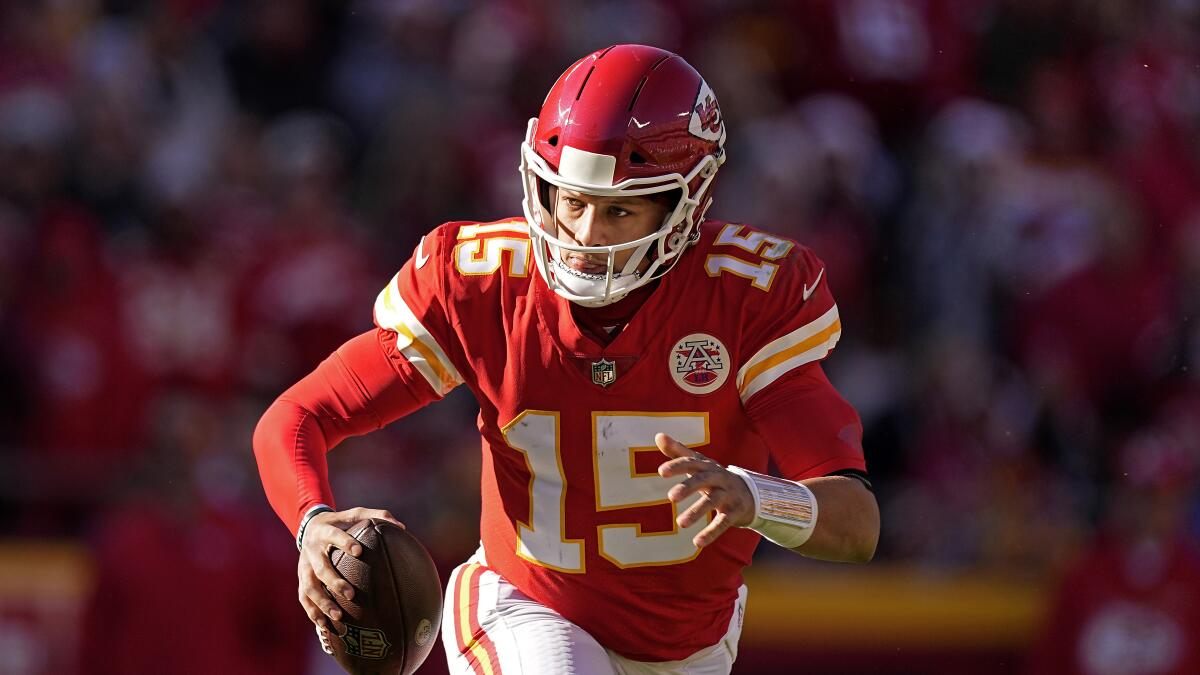 Kansas City Chiefs vs. Los Angeles Chargers - NFL Week 15 (12/16