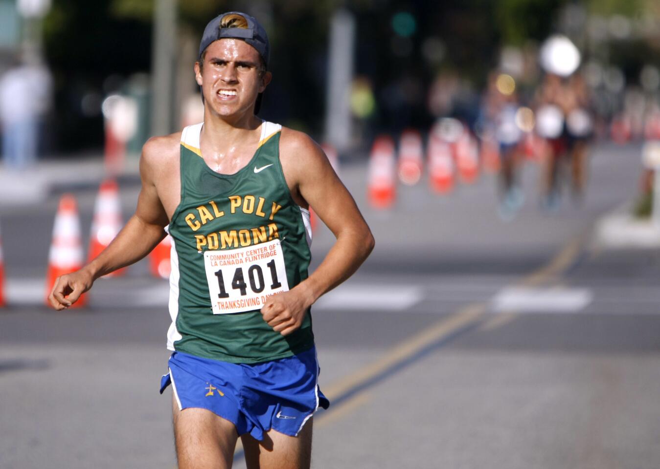 Photo Gallery: The annual Community Center of La Cañada Flintridge Thanksgiving Day Run