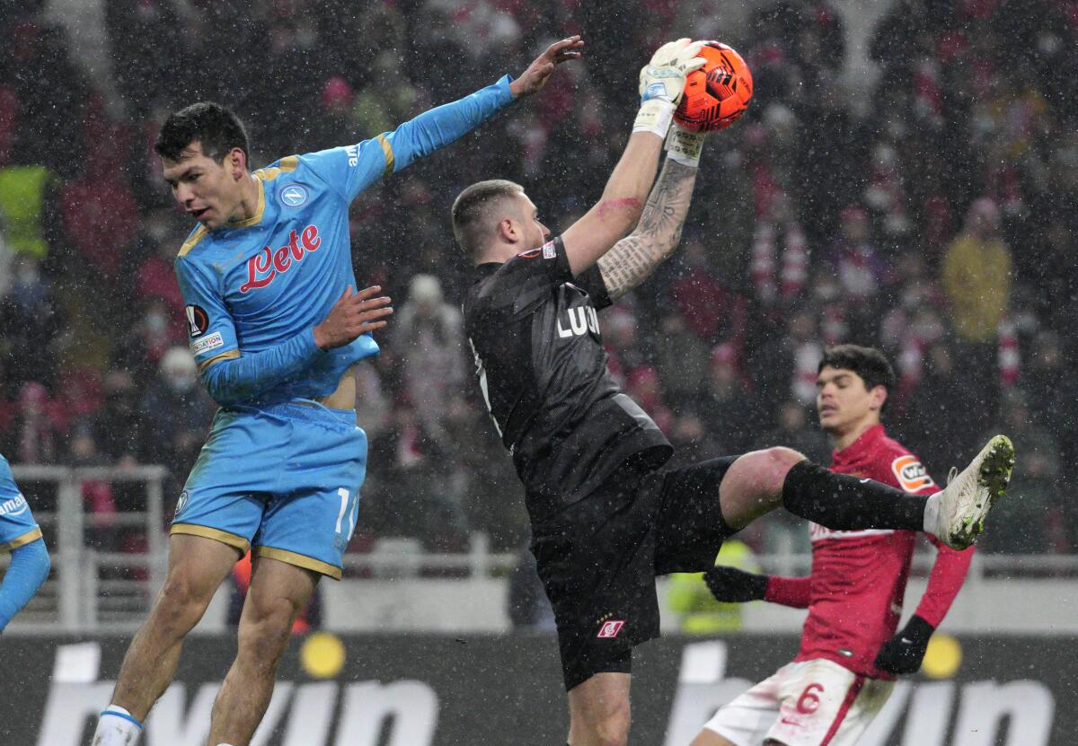 Spartak's goalkeeper Aleksandr Selikhov, ri