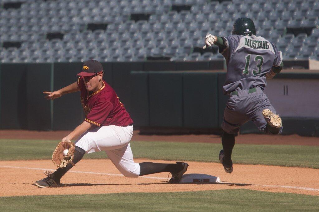 Estancia vs. Costa Mesa Baseball