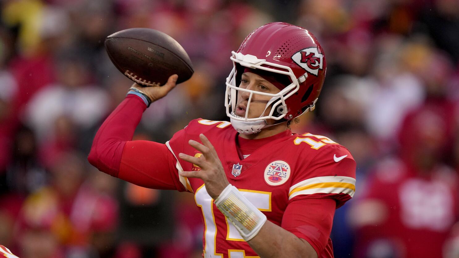 Source: Chiefs' Mahomes has high-ankle sprain, vows to play in AFC  Championship