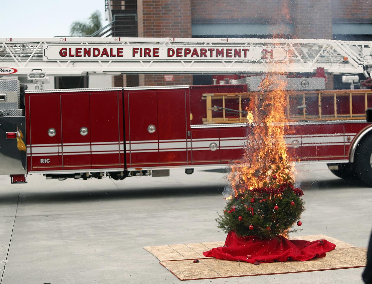 Photo Gallery: Glendale Fire Department demonstrates hazards around home during holidays