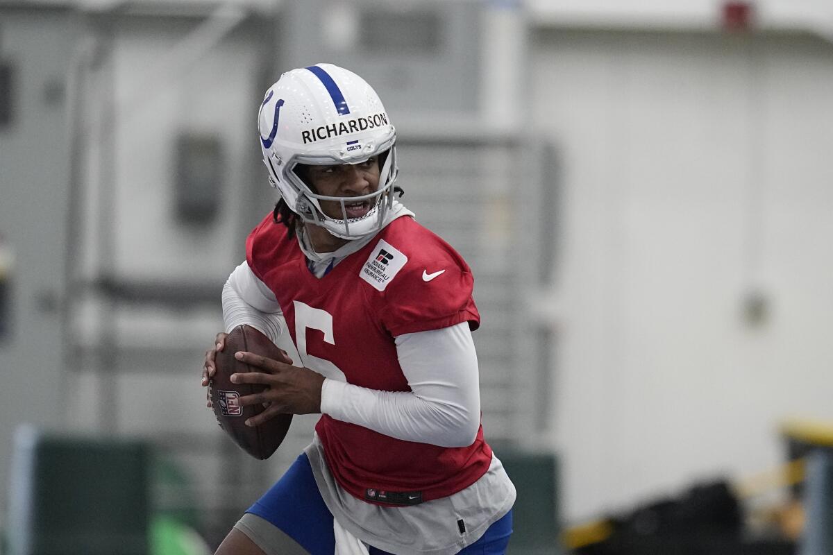 Indianapolis Colts begin training camp with another new quarterback in mix  - The San Diego Union-Tribune