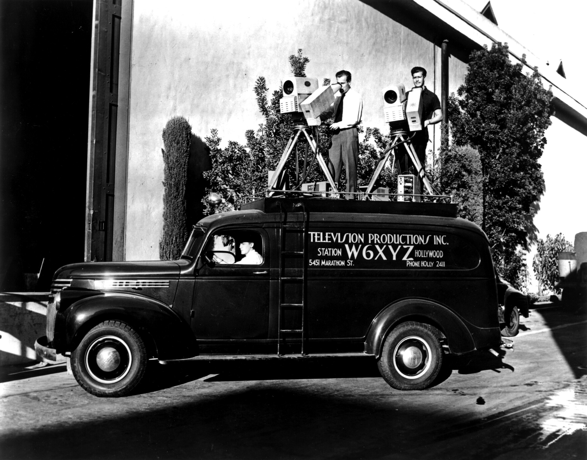 In 1942, Paramount debuted an experimental station, with the call letters W6XYZ.